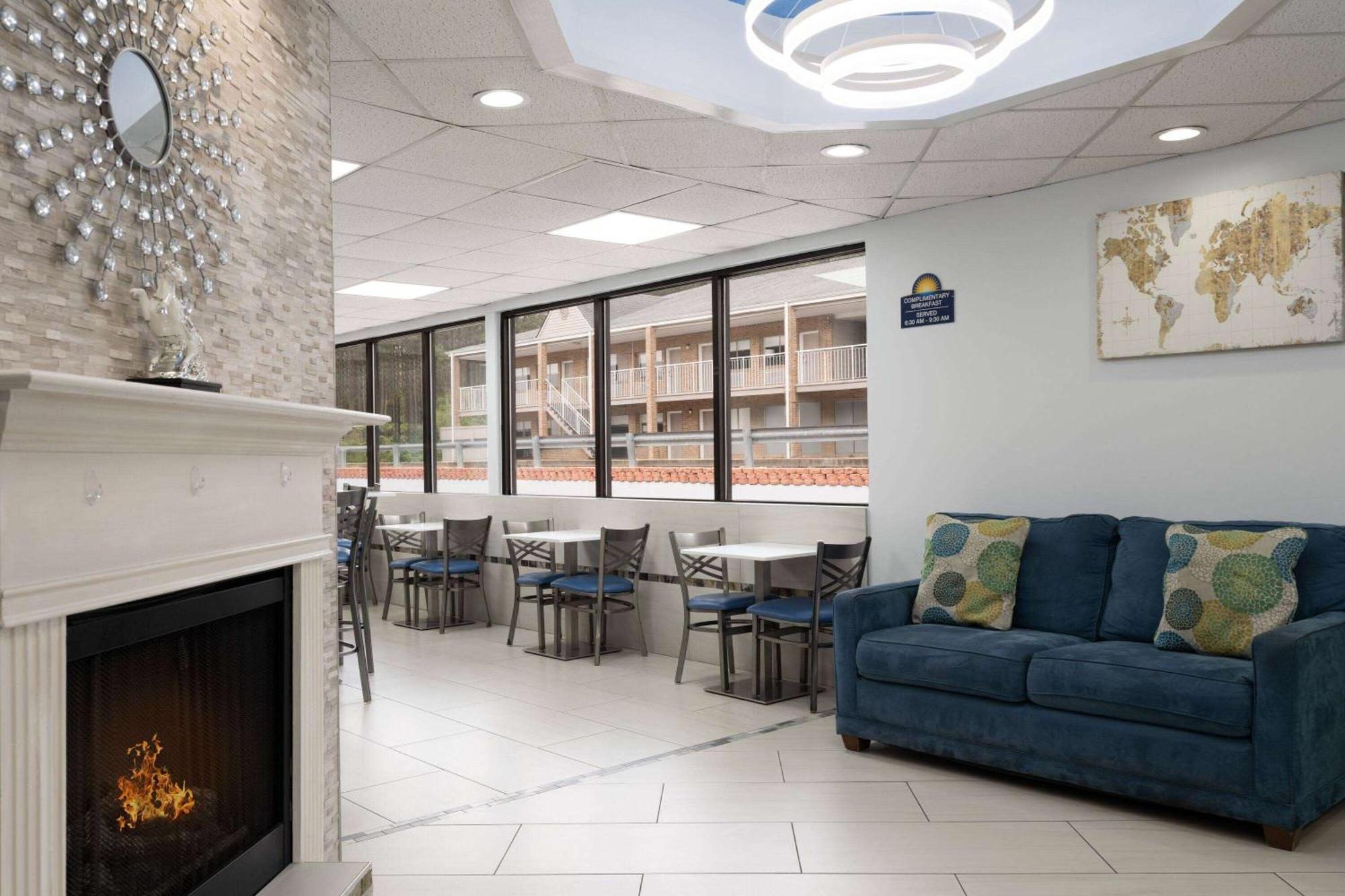 Days Inn By Wyndham Weldon Roanoke Rapids Exterior foto