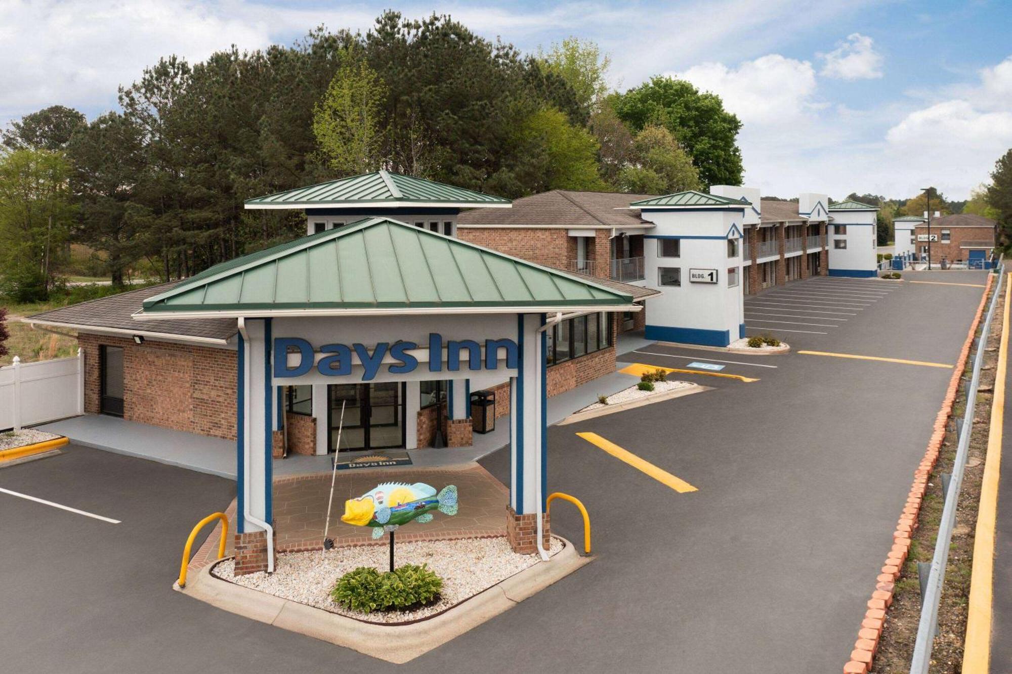 Days Inn By Wyndham Weldon Roanoke Rapids Exterior foto